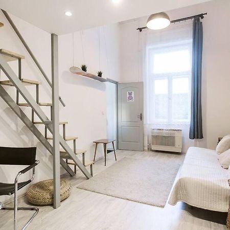 Cozy Budapest Vacation Studio Relax Close Spa Exterior photo