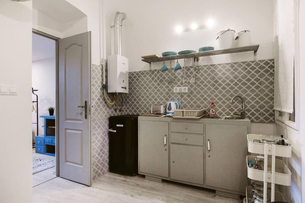 Cozy Budapest Vacation Studio Relax Close Spa Exterior photo